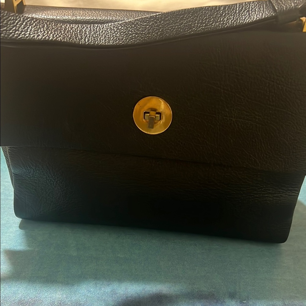 Elegant Black Leather Satchel - Picture 2 of 8